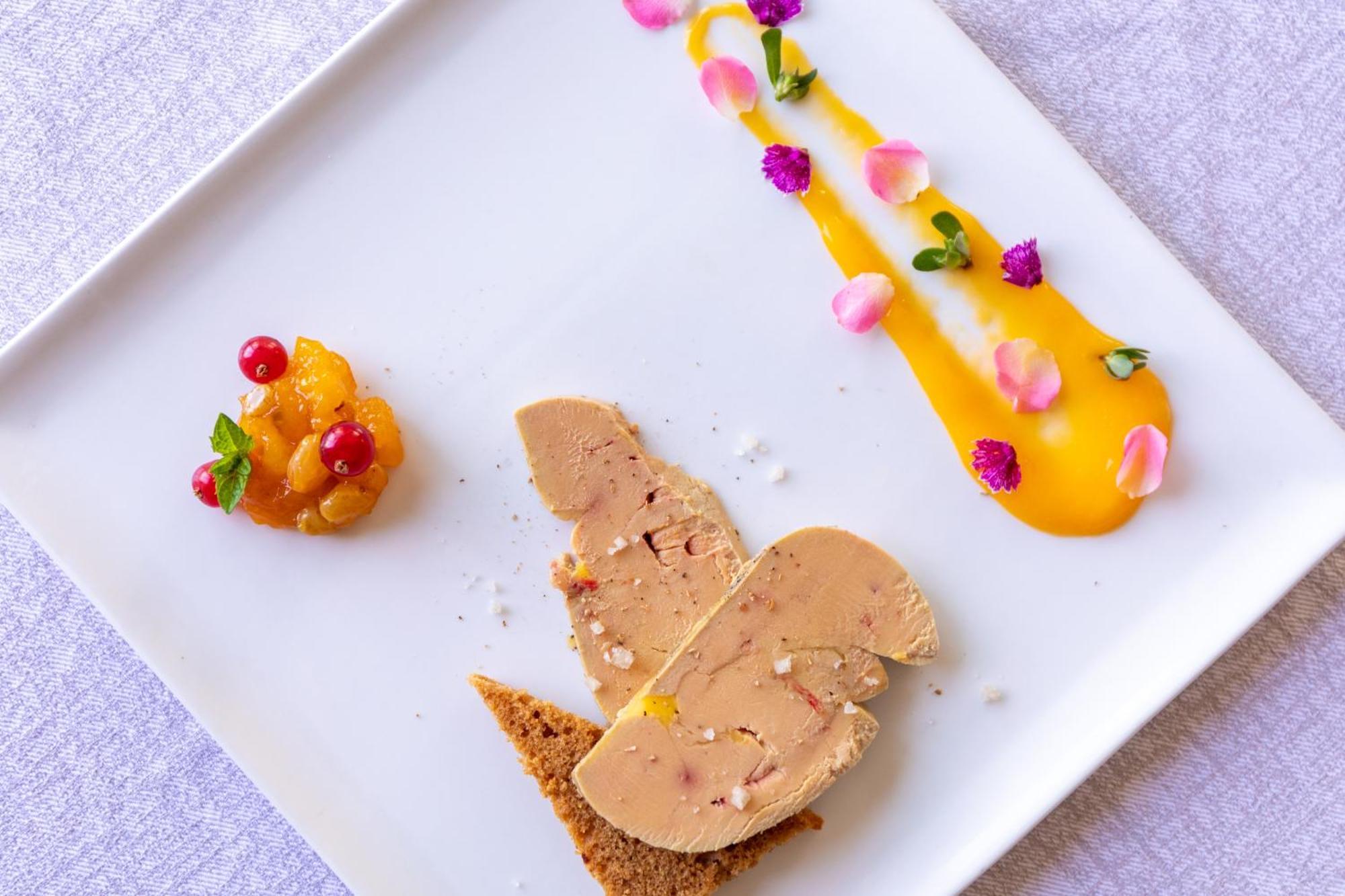 Hotel Logis Restaurant Du Pont 3*