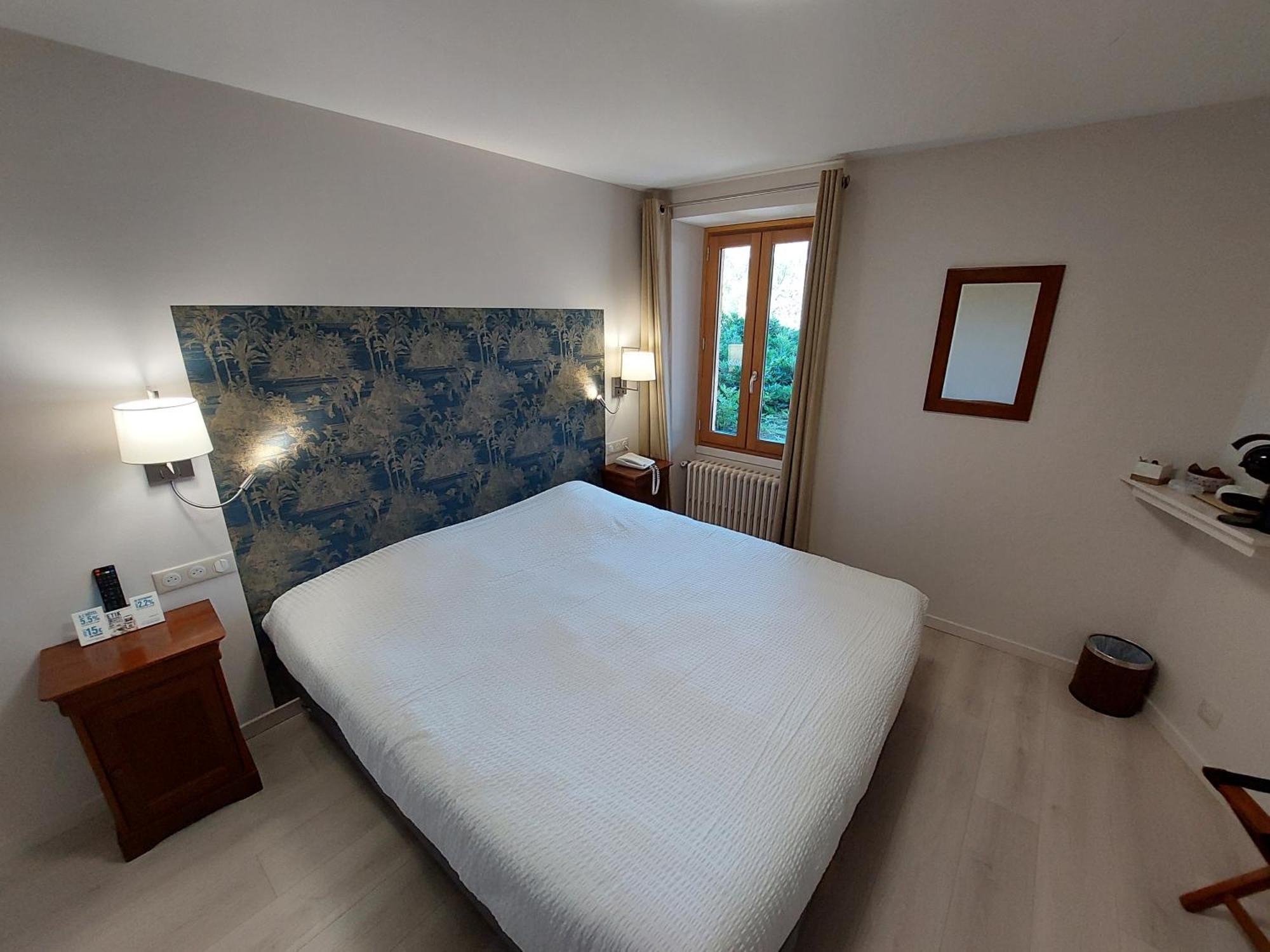 Logis Restaurant Du Pont 3*