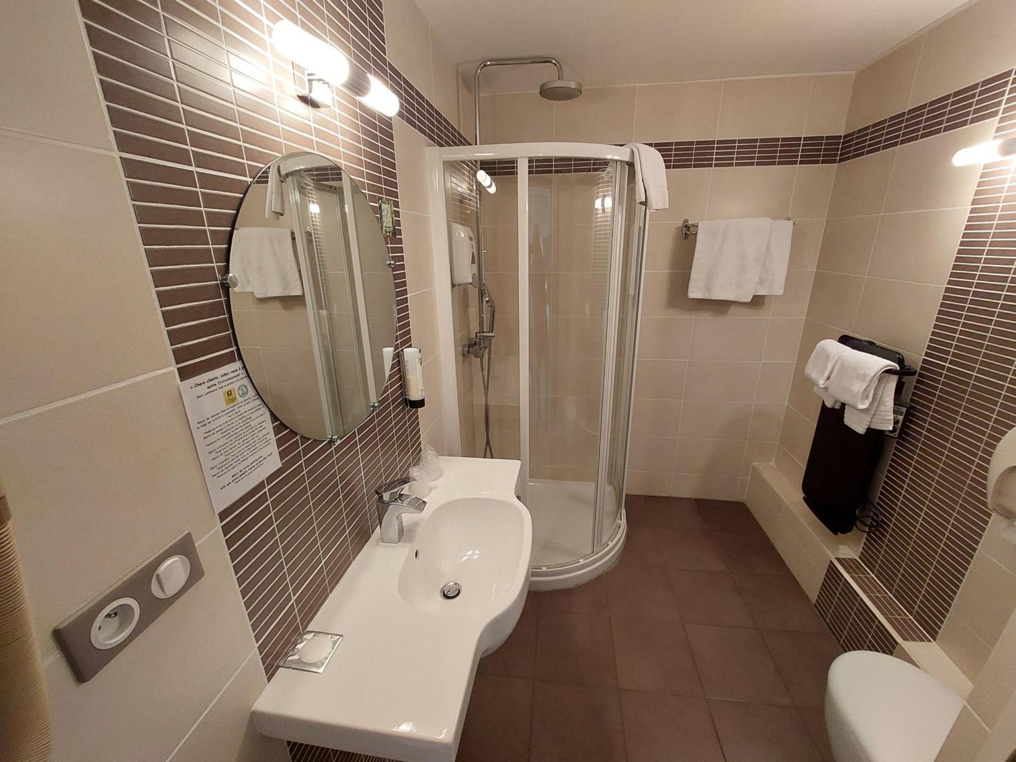 Logis Restaurant Du Pont Hotel 3*