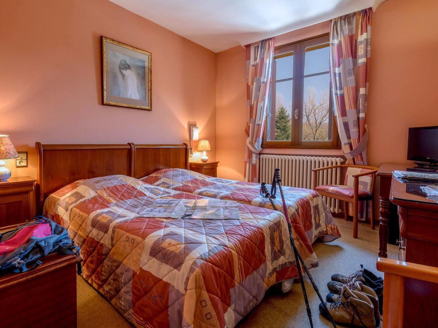 Logis Restaurant Du Pont 3*